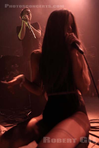 IS TROPICAL - 2015-10-16 - PARIS - La Cigale - 